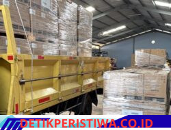 Arahan Prabowo, 6 Pesawat TNI AU Angkut Lagi Logistik hingga Pompa Air ke NTT & Kalimantan