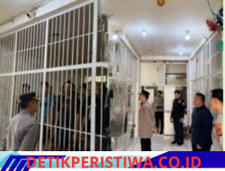 Kapolres OKU Timur Cek Langsung Pastikan Kondisi Tahanan, di Dalam Rutan Polres Dalam Kondisi Baik Dan Aman