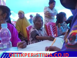 Layanan Prima kepada Warga Terdampak Bencana, Keslap Posko Ende Berikan Periksa Kesehatan Poli Anak dan Poli Gigi 