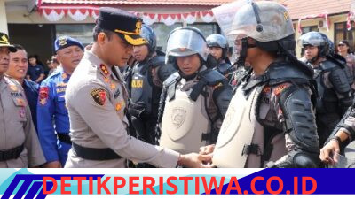 Tuntaskan Simulasi Sispam Mako, Kapolres Karangasem Pimpin Apel Konsolidasi dan Lakukan Pemeriksaan Pasukan
