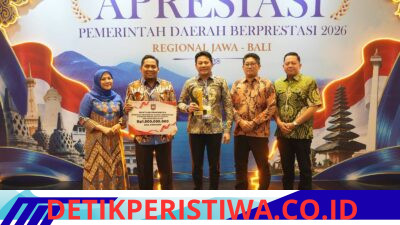 Bupati Subandi Terima Penghargaan Mendagri, Sidoarjo Raih Insentif Fiskal Rp1,5 Miliar