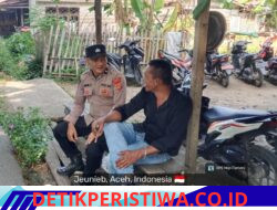 Patroli sambang KAMTIBMAS Polsek Jeunieb Rajut kebersamaan dengan warga