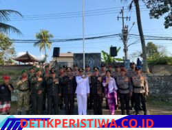 Sinergi TNI-Polri dan Muspika Bebandem Kawal Khidmatnya Upacara Pengibaran Bendera HUT RI ke-81