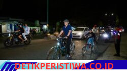 Malam Minggu Kapolda NTB Gowes Keliling Mataram, Singgah di Poskamling dan Dengarkan Warga