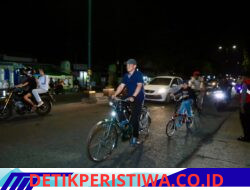 Malam Minggu Kapolda NTB Gowes Keliling Mataram, Singgah di Poskamling dan Dengarkan Warga