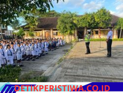 Melalui Program Police Goes To School” Safety Riding, Sat Lantas Polres Karangasem Bangkitkan Kesadaran dalam Berlalulintas kepada Siswa Siswi SMPN 5 Amlapura