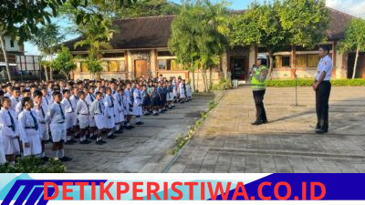 Melalui Program Police Goes To School” Safety Riding, Sat Lantas Polres Karangasem Bangkitkan Kesadaran dalam Berlalulintas kepada Siswa Siswi SMPN 5 Amlapura