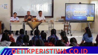 Tingkatkan Literasi Digital dan Pemahaman AI, Polres Karangasem Edukasi Generasi Muda Sasar Siswa Siswi SMK N 1 Bebandem 