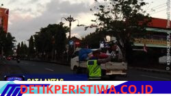 Cegah Lakalantas dan Kemacetan, Personel Sat Lantas Polres Karangasem Intensifkan Gatur Lalin di Simpang 3 Pesagi