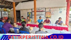 Bhabinkamtibmas Desa Tangkup,  Hadiri Penyerahan SK Pengurus Karang Taruna