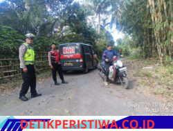 Pererat Sinergi Personil Polsek Selat Gelar Patroli Dialogis, Sampaikan Pesan Kamtibmas kepada Warga 