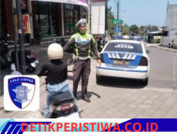 Satlantas Tingkatkan Patroli Dialogis di Jalan Kartini, Berikan Himbauan Kamseltibcarlantas kepada Setiap Pengendara