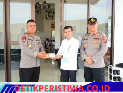 Di Tengah Kabut Asap Karhutla, Brimob Polda Jambi Beri Motivasi serta Perhatian Kesehatan Pelajar Sekolah Rakyat