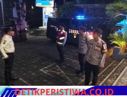 Pastikan Situasi Kamtibmas Tetap Kondusif, Polsek Selat Intensifkan Giat Blue Light Patrol Sambangi Bank BRI Unit Selat