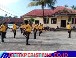 Jaga Stamina Tubuh, Anggota Polsek Rendang Melaksanakan Olahraga Bersama 