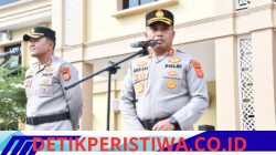 AKBP Aris Cai Dwi Susanto Disambut Tradisi Pedang Pora, Resmi Pimpin Polres Aceh Timur