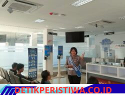 Polwan Polres Karangasem Edukasi Tertib dalam Berlalulintas, kepada Pemohon SIM Baru