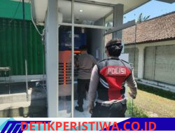 Rutinitas Patroli Barcode Polsek Selat Pantau Situasi Kamtibmas, di Sejumlah Wilayah