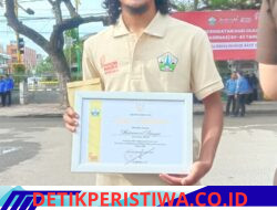 Muhammad Rangga Terima Penghargaan Pemkab Bireuen sebagai Atlet Skateboard Berprestasi