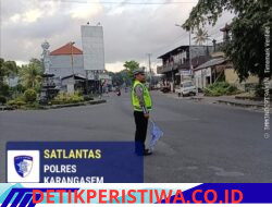 Utamakan Pejalan Kaki dan Kelancaran Arus Lalulintas, Unit Turjawali Sat Lantas Lakukan Gatur Lalin di Pos 3 Patung Salak Jasri