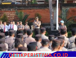 Pimpin Apel Jam Pimpinan, Wakapolres Karangasem Intruksikan kepada Bhabinkamtibmas Lakukan Pendekatan dengan Warga Binaan untuk Menekan Angka Kasus Bunuh Diri