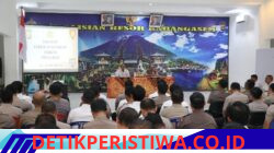 Tingkatkan Profesionalisme Personel, Bidkum Polda Bali Berikan Penyuluhan Hukum kepada Personel Polres Karangasem  
