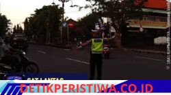 Wujudkan Kamseltibcarlantas Kondusif, Personel Sat Lantas Polres Karangasem Intensifkan Strong Point danGatur Lalin di Simpang 3 Pesagi