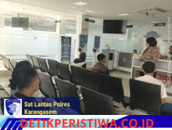 Polwan Polres Karangasem Edukasi Etika dalam Berlalulintas, kepada Pemohon SIM di Satpas Polres Karangasem