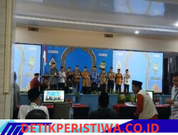 Menembus Sunyi, Melantunkan Wahyu dengan Jemari