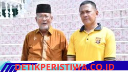 Sat Samapta Polres Aceh Timur Bersihkan Masjid Baitul Manan, Wujudkan Kehadiran Polri yang Dirasakan Masyarakat