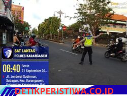 Rutinitas Pagi Sat Lantas Polres Karangasem Lakukan penjagaan dan pengaturan arus lalu lintas, di Simpang 3 Pesagi