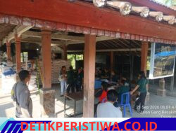 Pastikan Kegiatan Berjalan Lancar, Bhabinkamtibmas Desa Tangkup Kawal Kegiatan Posyandu di Banjar Dinas Tabu