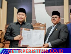 Rapat Paripurna DPRD Kabupaten Pasuruan Mengesahkan Perda PT PLJ