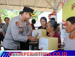 Gelar Bakti Sosial Bertajuk “Polres Karangasem Berbagi”, Kapolres Karangasem Serahkan Bantuan Sosial kepada Warga Selat yang Kurang Mampu 