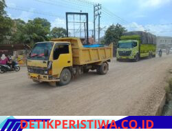 Jamaah Jumat Sampai Ganti Baju! Keudee Krueng Mane “Dihujani” Debu Proyek, K3 Disorot