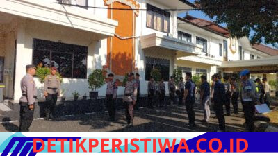 Pastikan Kesiapsiagaan Personil dalam Pelaksanaan Tugas Jaga di Mako, Sat Lantas Laksanakan Apel Serah Terima Tugas Jaga