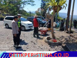 Pererat Sinergi dalam Menjaga Situasi Kamtibmas Agar Tetap Kondusif, Personil Polsek Rendang Tingkatkan Patroli Dialogis 