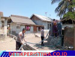 55 KK di Jerowaru Terima 15.000 Liter Air Bersih dari Polres Lombok Timur