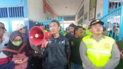 Ratusan Warga Desak Kejelasan Dugaan Bullying, Geruduk SDN 01 Kebondalem Pemalang