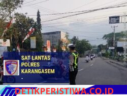 Cegah Lakalantas, Personel Sat Lantas Polres Karangasem lntensifkan Gatur Lalin diSimpang 3 Pesagi