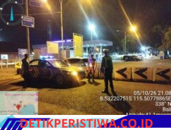 Cegah Gangguan Kamtibmas di Malam Hari, Polsek Padangbai Intensifkan Giat Blue Light Patrol 