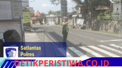 Pastikan Kawasan Wisata Kondusif,  Personel Sat Lantas Berikan Pengamanan di Kawasan Obyek Wisata Tirtagangga
