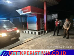 Pastikan Situasi Kamtibmas Tetap Kondusif, Polsek Selat Gelar Blue Light Patrol Sambangi Pertasop Selat