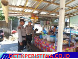 Saat Gelar Yustisi, Personel Polsek Sidemen Periksa Identitas dan Sampaikan Imbauan Kamtibmas