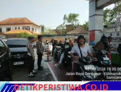 Pastikan Situasi Tetap Kondusif,  Polda Bali Kerahkan Personelnya Amankan Antrean BBM