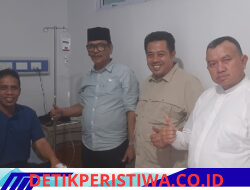Kepedulian Tanpa Batas, Petinggi IKSB Jenguk Dr. Nursalim Tinggi di Casa Medika Panbil