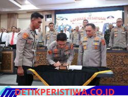 Polda Bali Gelar Laporan Kesatuan dan Penandatanganan Memori Sertijab Kapolda Bali