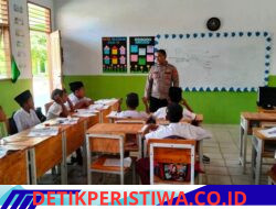 Police Goes to School, Personel Polsek Peureulak Barat Tanamkan Disiplin kepada Murid SDN Paya Gajah