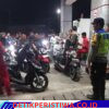 Pastikan Kelancaran Pendistribusian BBM, Bhabinkamtibmas Memonitoring dan Berikan Pengamanan di Area SPBU