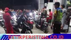 Pastikan Kelancaran Pendistribusian BBM, Bhabinkamtibmas Memonitoring dan Berikan Pengamanan di Area SPBU